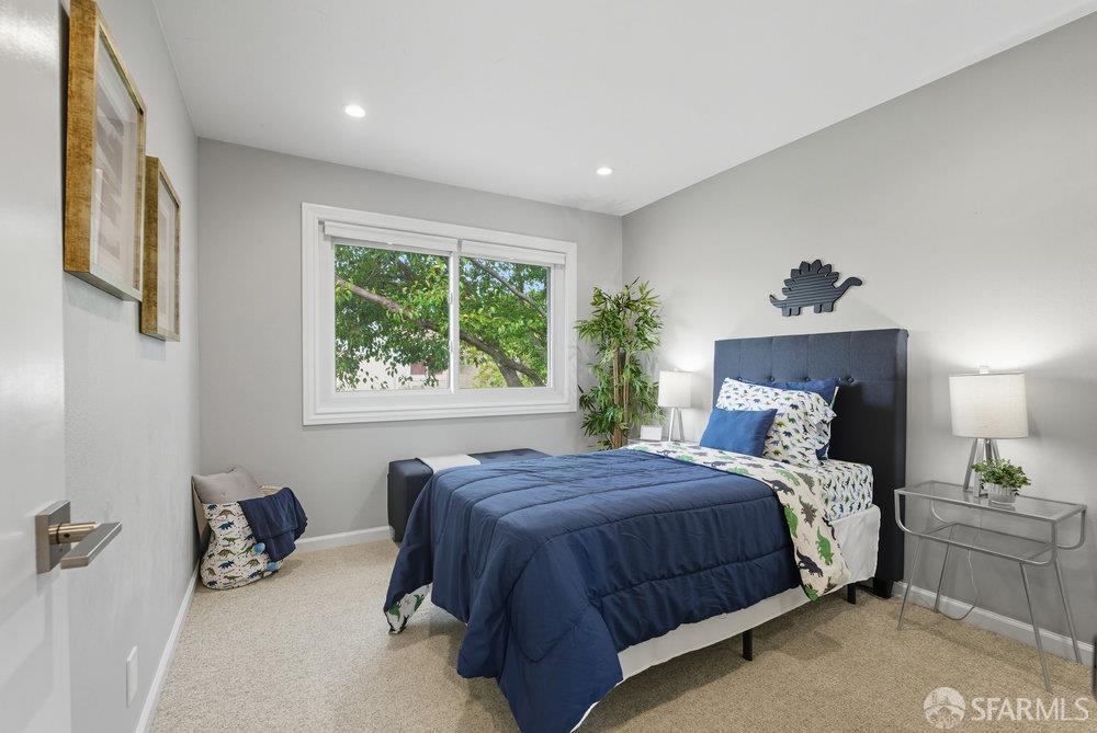 Detail Gallery Image 26 of 38 For 1074 Eagle Ln, Foster City,  CA 94404 - 3 Beds | 2/1 Baths