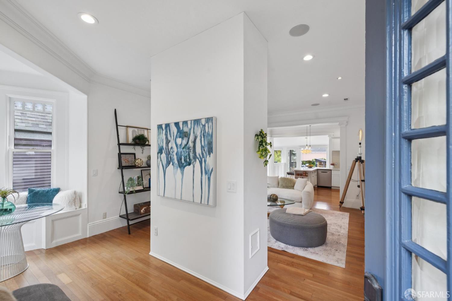 Detail Gallery Image 6 of 61 For 8 Mateo St, San Francisco,  CA 94131 - 3 Beds | 2/1 Baths