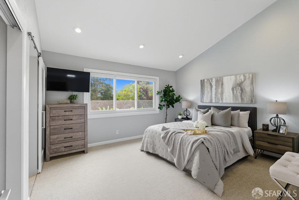 Detail Gallery Image 21 of 38 For 1074 Eagle Ln, Foster City,  CA 94404 - 3 Beds | 2/1 Baths