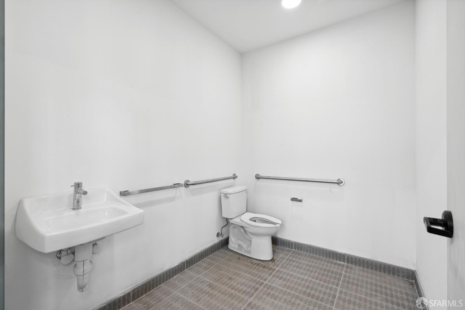 Detail Gallery Image 7 of 7 For 1900 Mission St, San Francisco,  CA 94103 - – Beds | – Baths