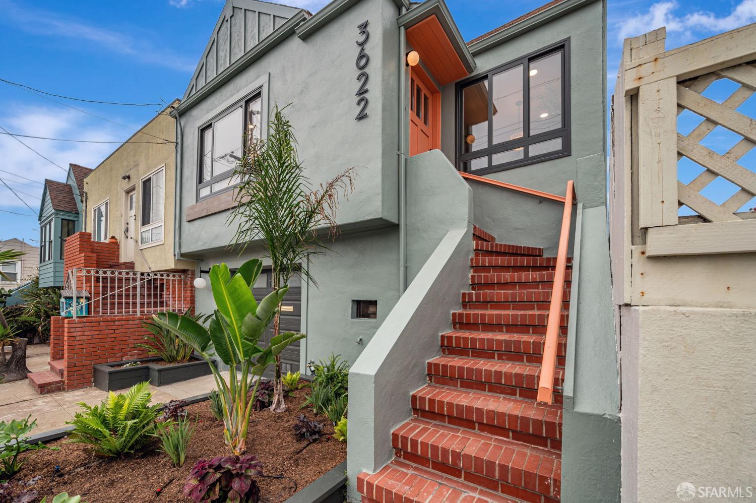 Detail Gallery Image 3 of 41 For 3622 Rivera St, San Francisco,  CA 94116 - 3 Beds | 2 Baths