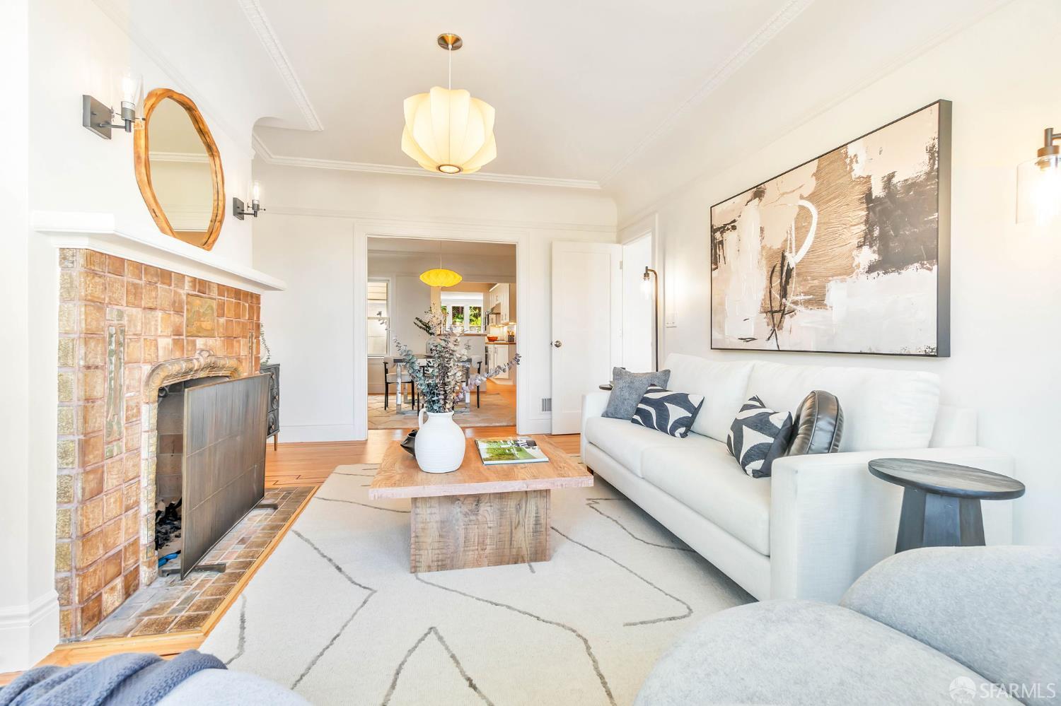 Photo #4: 425075154 Listing 