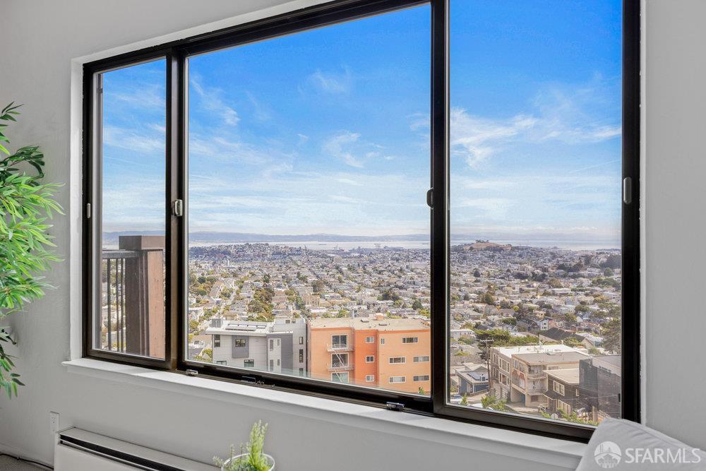 Detail Gallery Image 10 of 21 For 945 Corbett Ave #206,  San Francisco,  CA 94131 - 1 Beds | 1 Baths