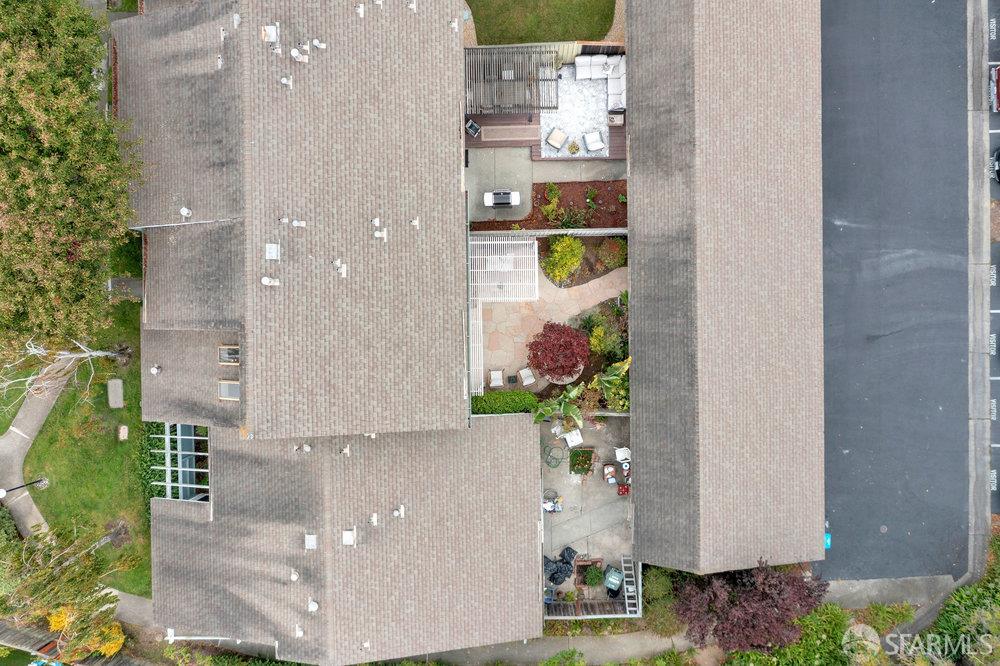 Detail Gallery Image 36 of 38 For 1074 Eagle Ln, Foster City,  CA 94404 - 3 Beds | 2/1 Baths