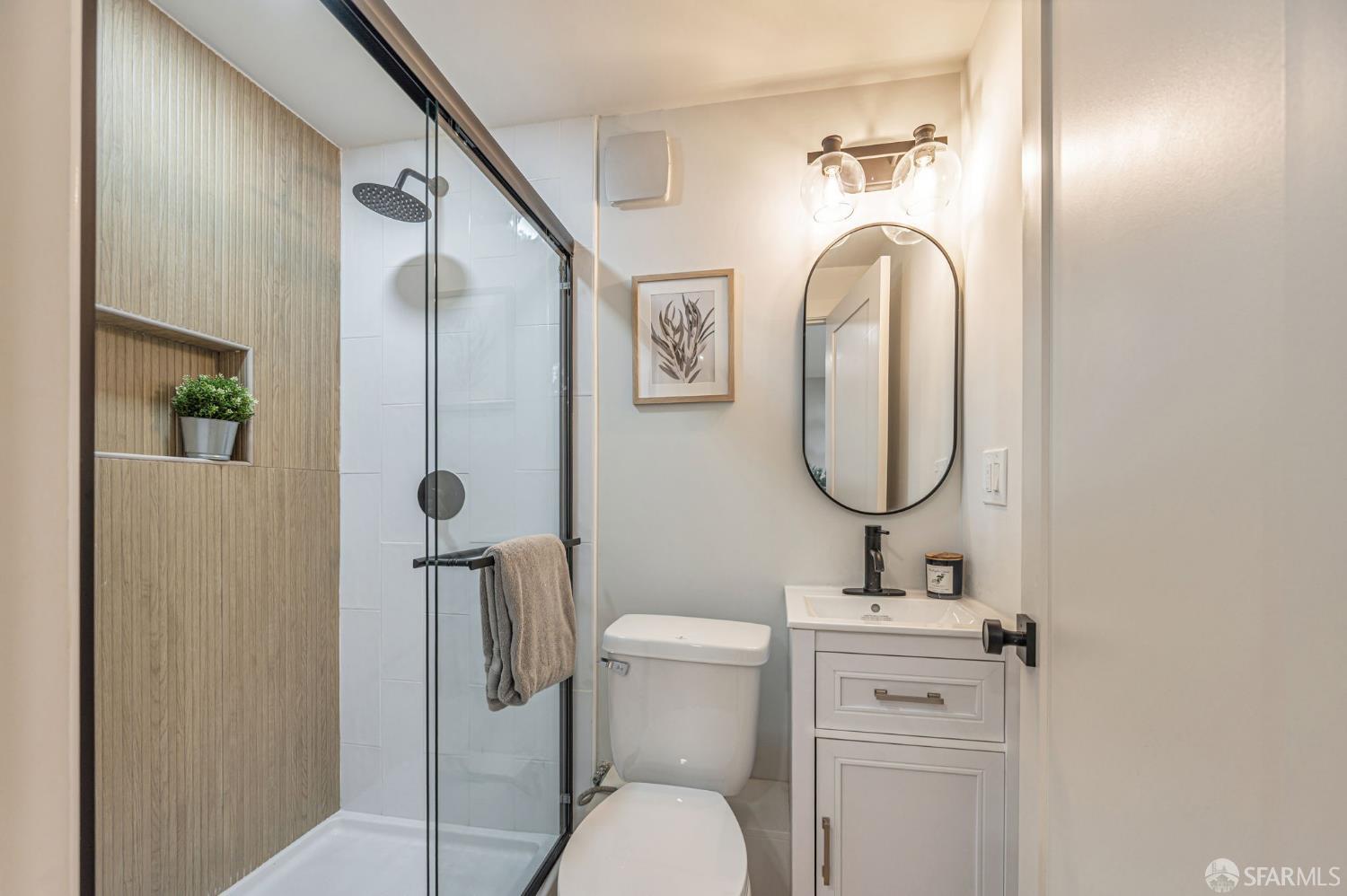 Detail Gallery Image 28 of 41 For 3622 Rivera St, San Francisco,  CA 94116 - 3 Beds | 2 Baths