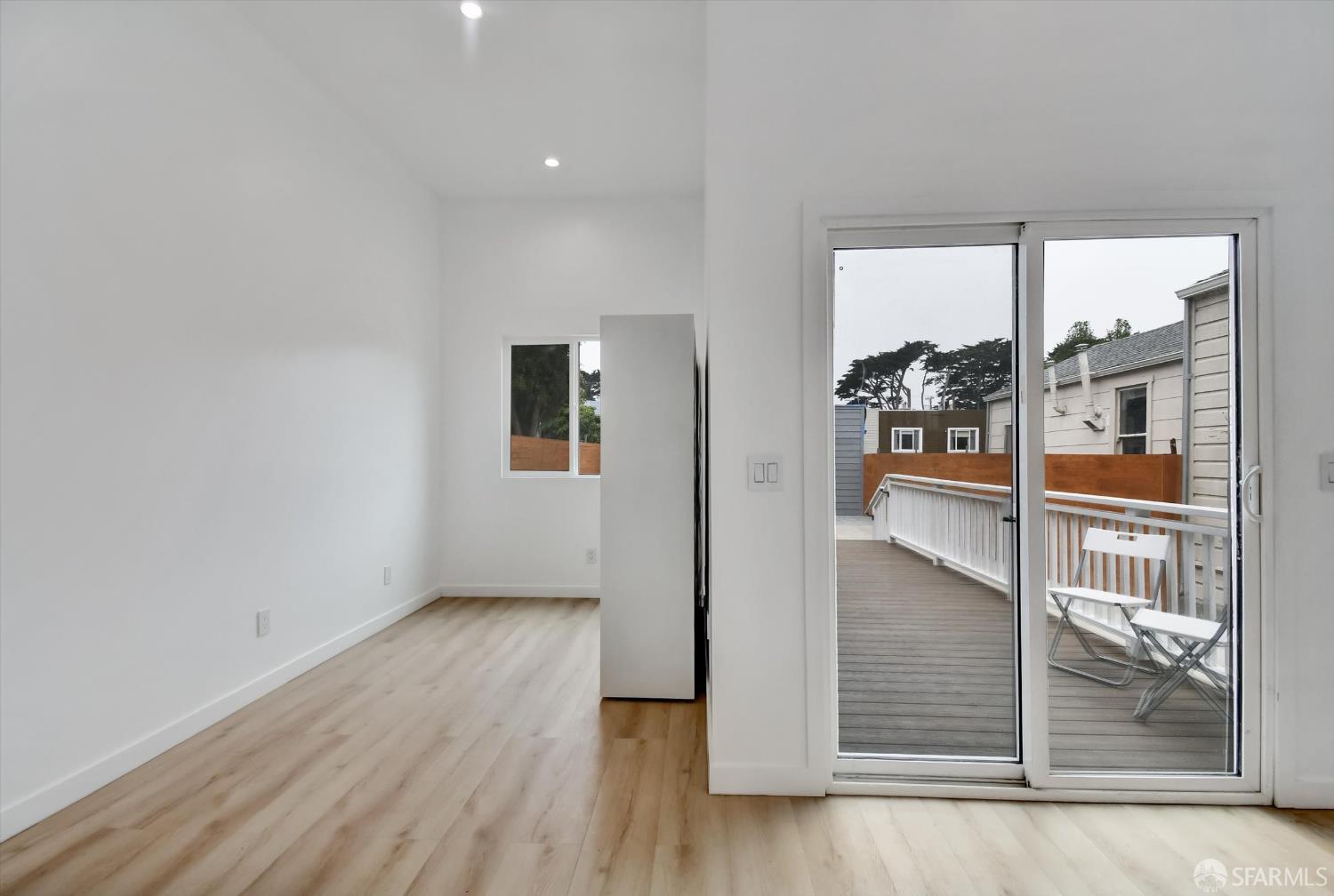 Detail Gallery Image 28 of 47 For 337 Jules Ave, San Francisco,  CA 94112 - 3 Beds | 1 Baths
