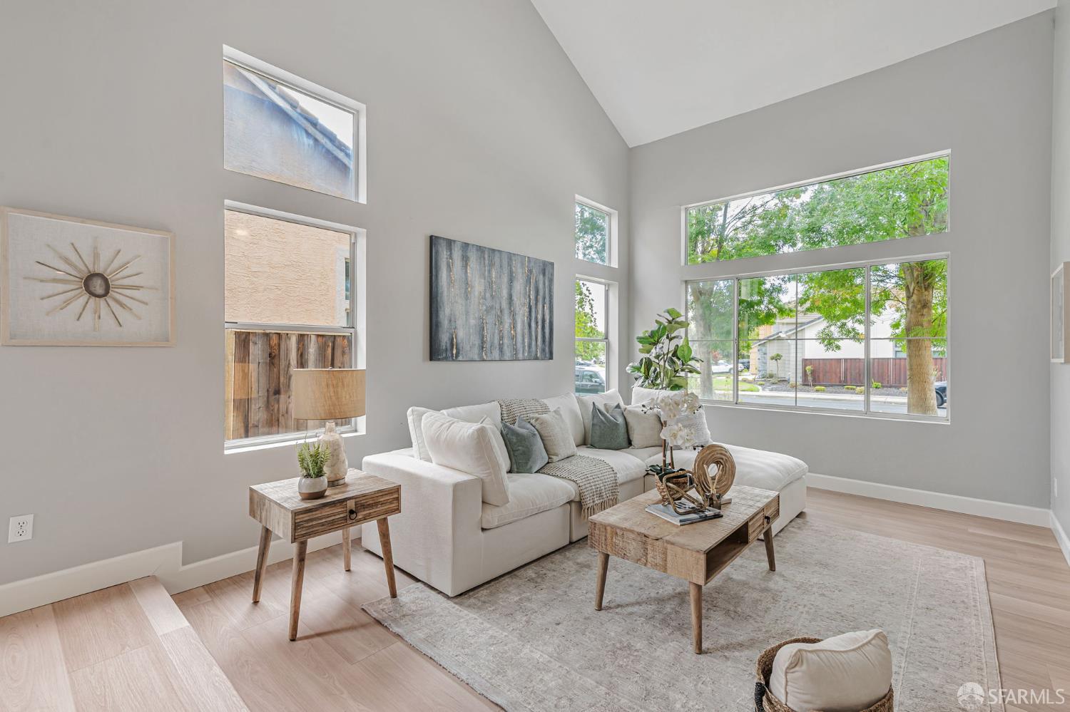 Detail Gallery Image 2 of 56 For 2101 Asilomar Dr, Antioch,  CA 94509 - 5 Beds | 3 Baths