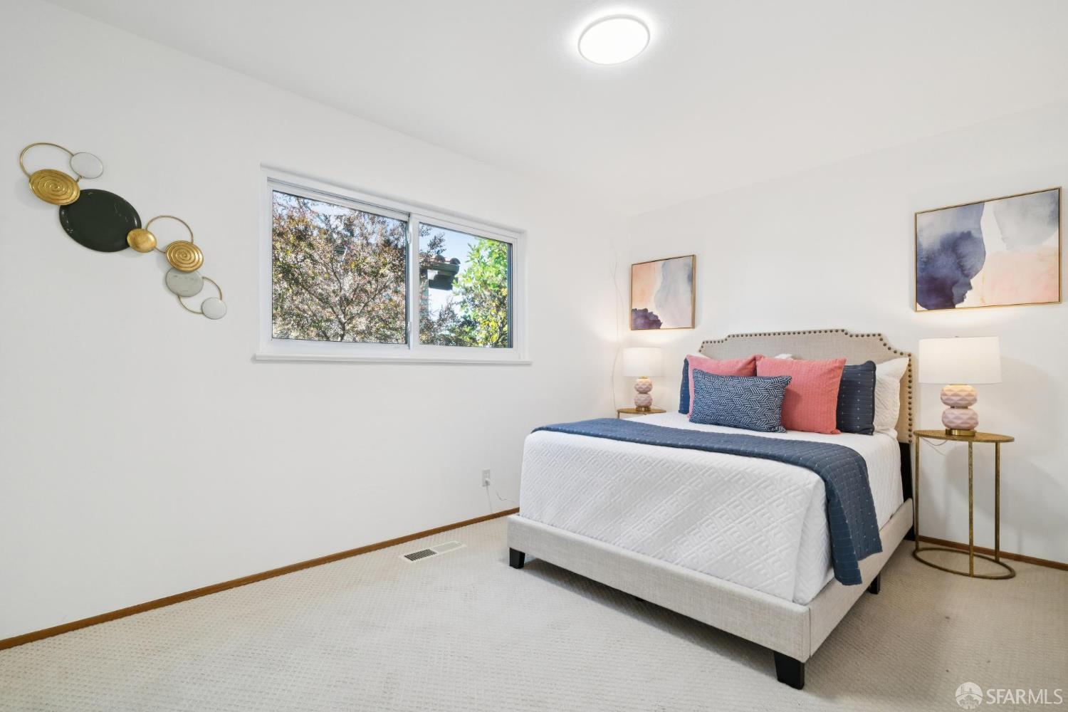 Detail Gallery Image 22 of 26 For 835 Solano Ave, Albany,  CA 94706 - 2 Beds | 2 Baths