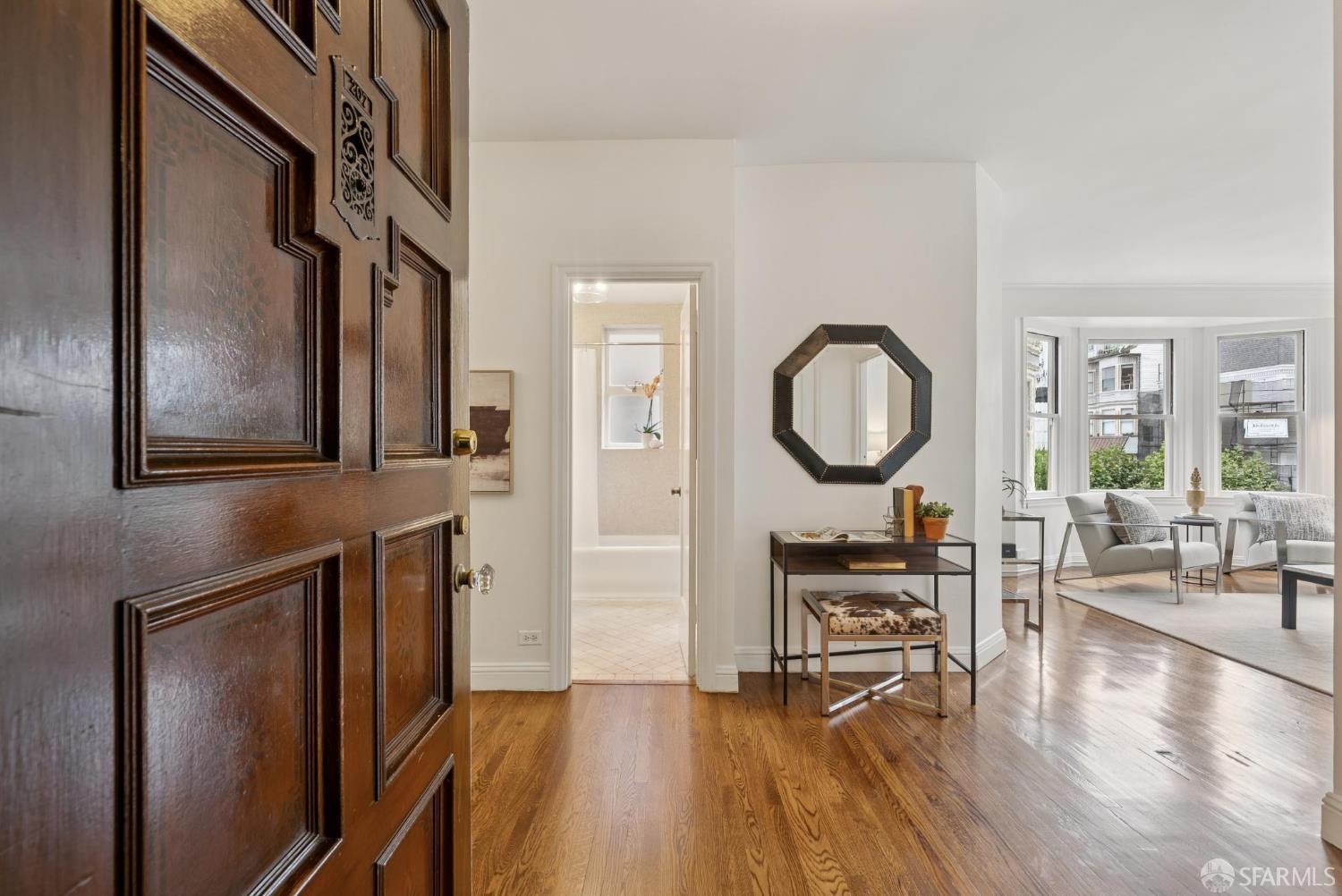 Photo #3: 425063729 Listing 