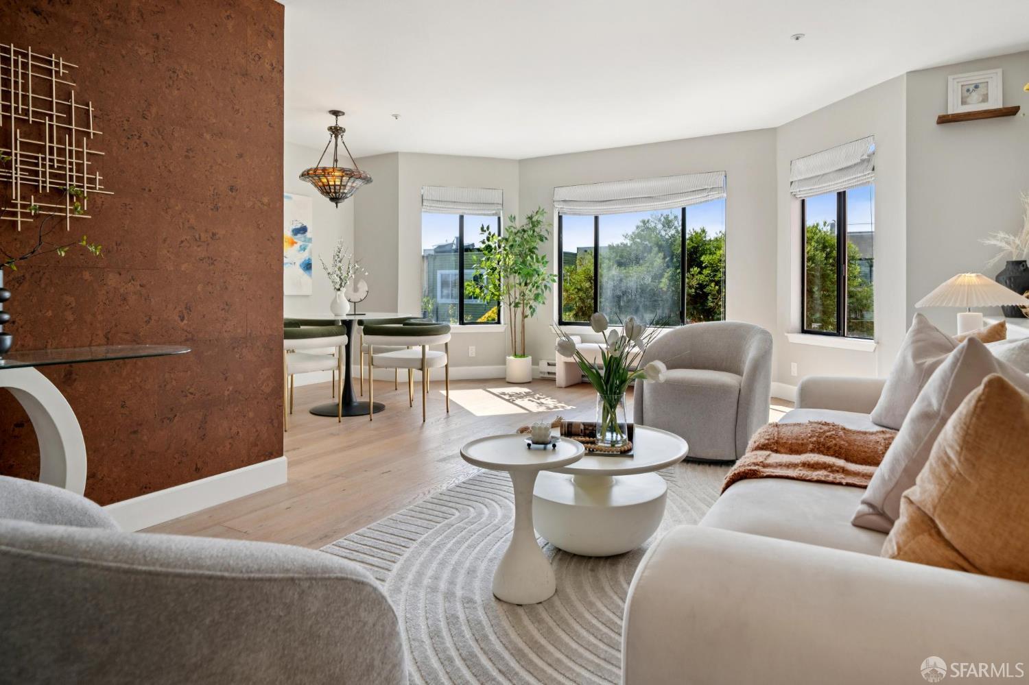 MLS: 425072649 Condo For Sale