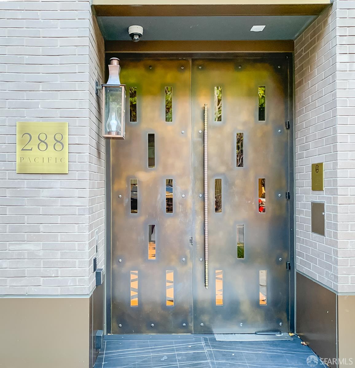 Detail Gallery Image 2 of 34 For 288 Pacific Ave 2f,  San Francisco,  CA 94111 - 1 Beds | 1 Baths