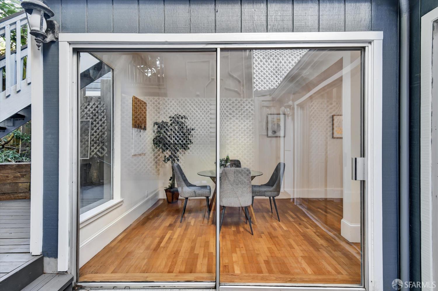 Detail Gallery Image 27 of 48 For 2661 Greenwich St, San Francisco,  CA 94123 - – Beds | – Baths