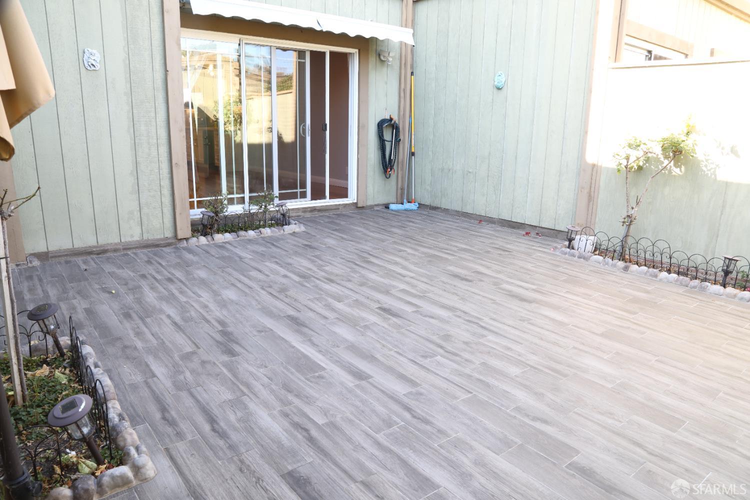 Detail Gallery Image 17 of 21 For 1117 Bismarck Ln, Alameda,  CA 94502 - 2 Beds | 1/1 Baths