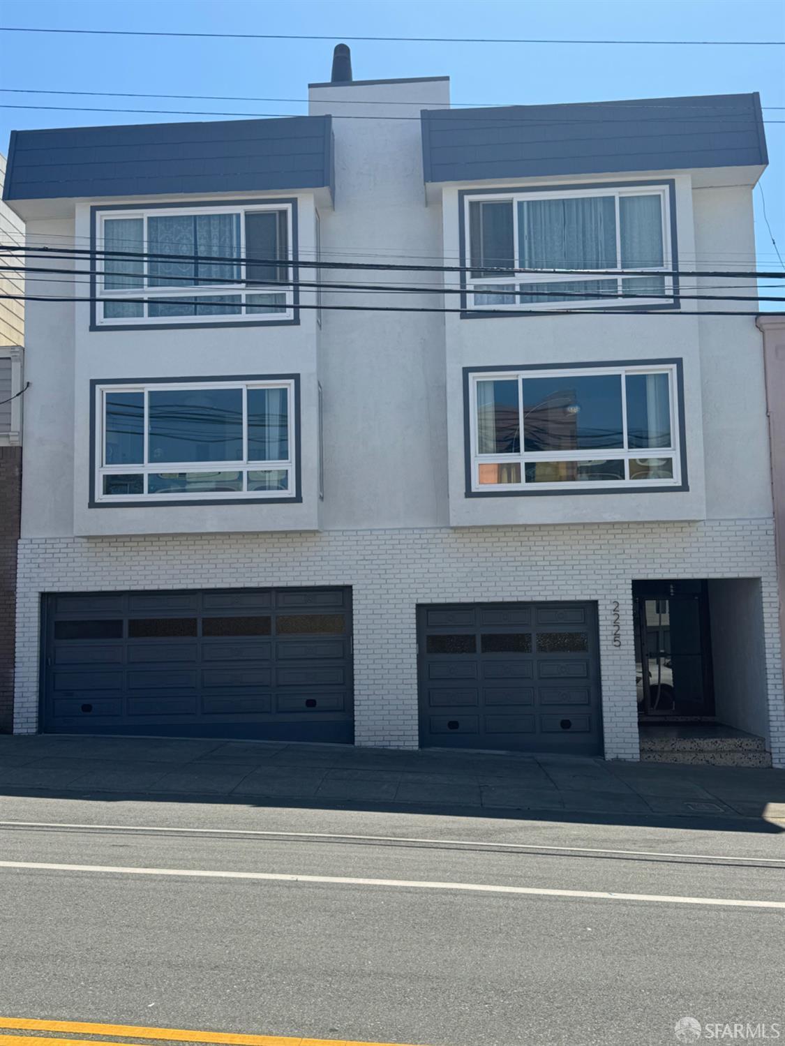 Detail Gallery Image 24 of 25 For 2225 Vicente St #1,  San Francisco,  CA 94116 - 3 Beds | 2 Baths