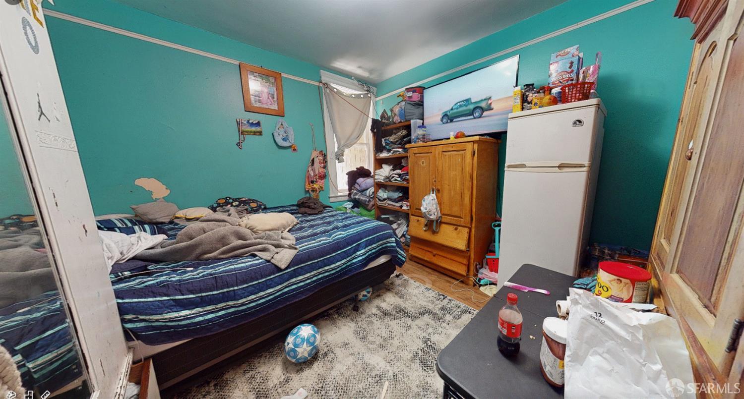 Photo #11: 425060761 Listing: Photo #11