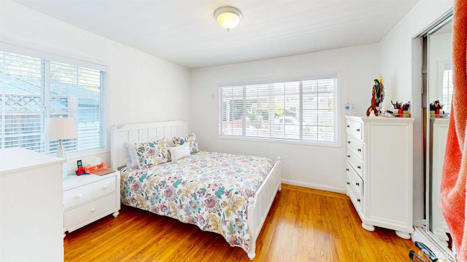 Detail Gallery Image 25 of 39 For 3071 Glendale Ave, Redwood City,  CA 94063 - 4 Beds | 2 Baths