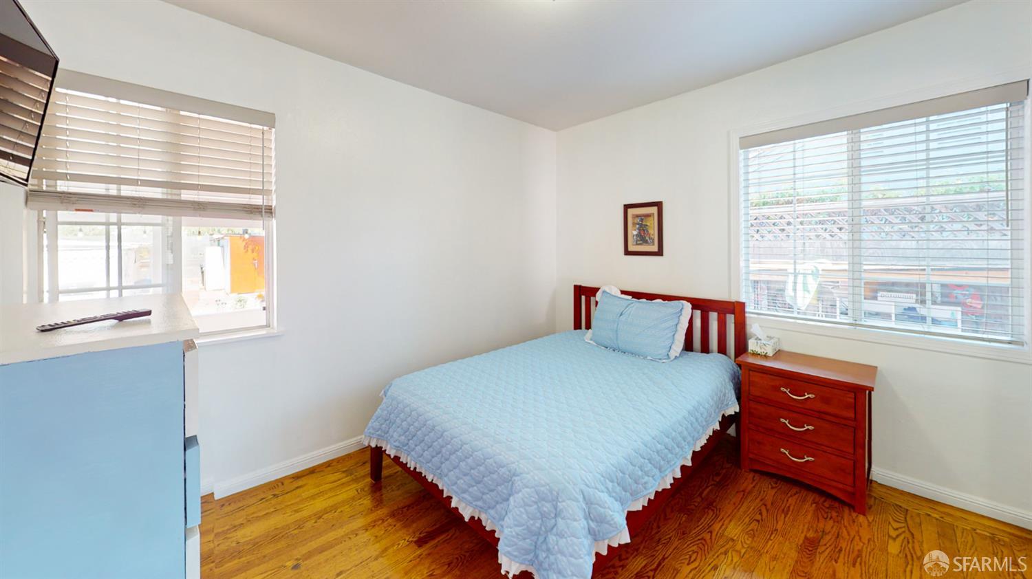 Detail Gallery Image 26 of 39 For 3071 Glendale Ave, Redwood City,  CA 94063 - 4 Beds | 2 Baths