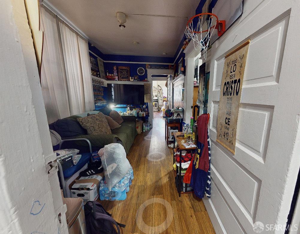 Photo #5: 425060761 Listing: Photo #5