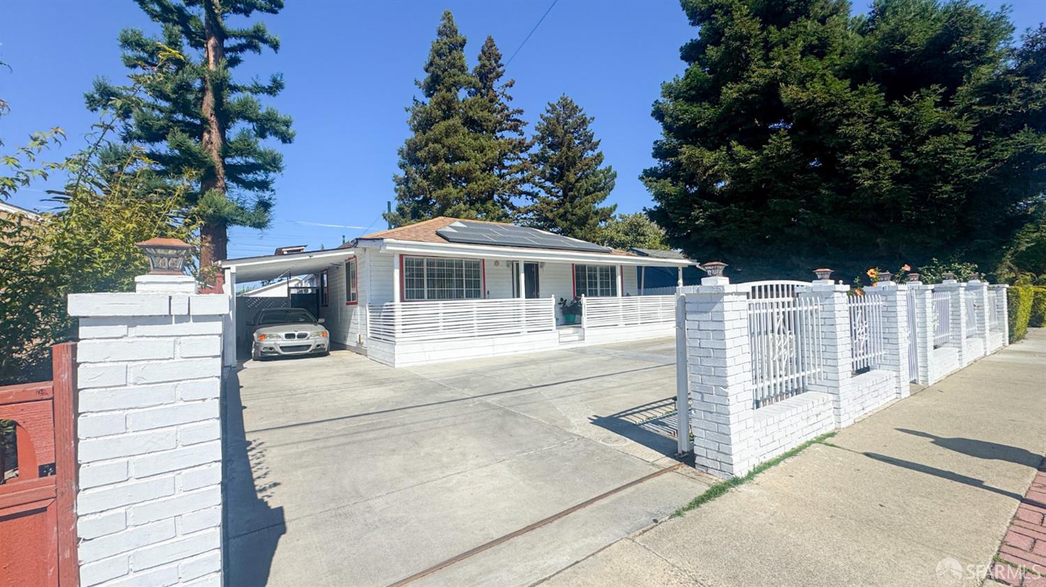 Detail Gallery Image 36 of 39 For 3071 Glendale Ave, Redwood City,  CA 94063 - 4 Beds | 2 Baths