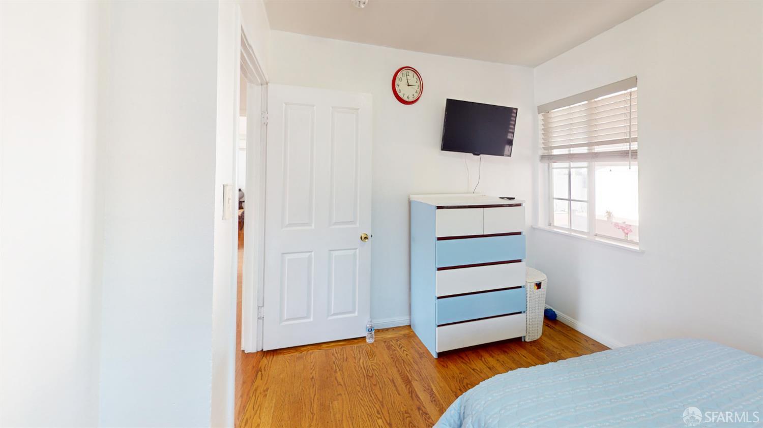 Detail Gallery Image 27 of 39 For 3071 Glendale Ave, Redwood City,  CA 94063 - 4 Beds | 2 Baths