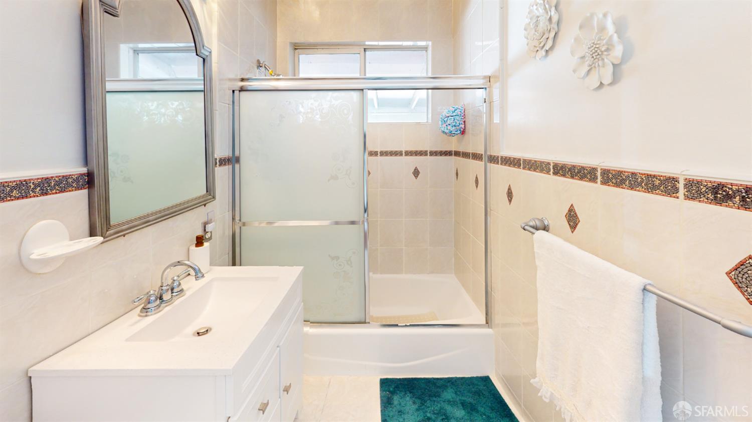 Detail Gallery Image 24 of 39 For 3071 Glendale Ave, Redwood City,  CA 94063 - 4 Beds | 2 Baths