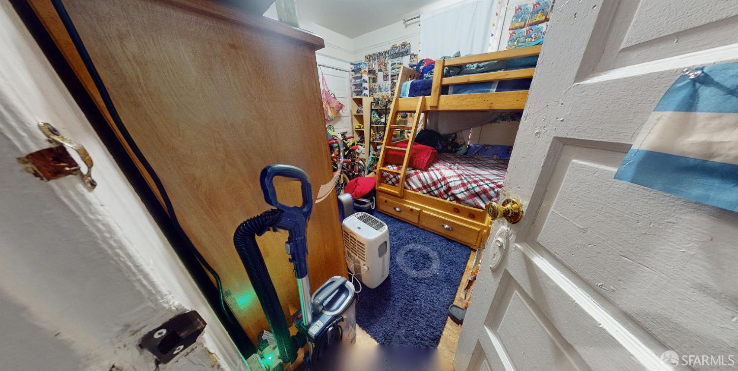 Photo #7: 425060761 Listing: Photo #7