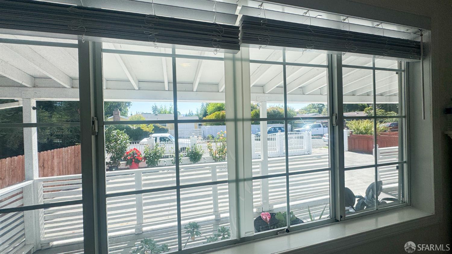 Detail Gallery Image 37 of 39 For 3071 Glendale Ave, Redwood City,  CA 94063 - 4 Beds | 2 Baths