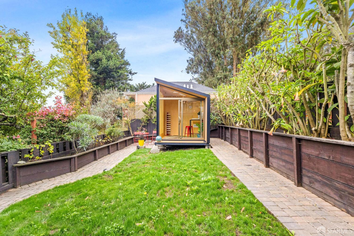 Detail Gallery Image 35 of 61 For 8 Mateo St, San Francisco,  CA 94131 - 3 Beds | 2/1 Baths