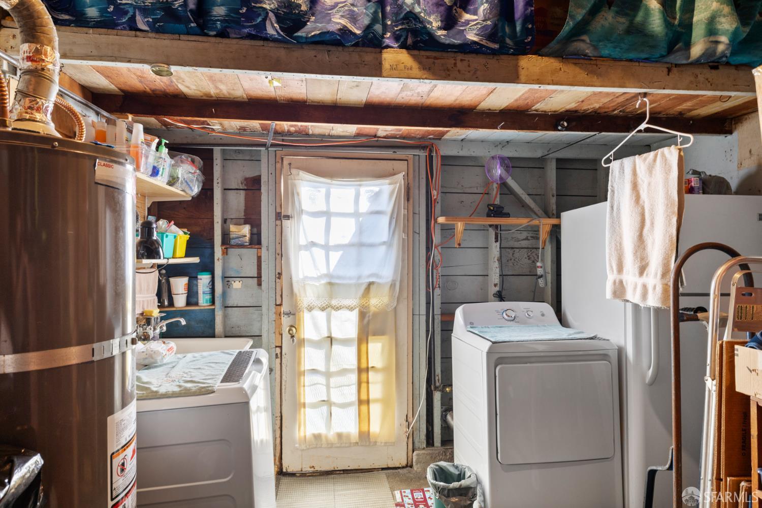 Detail Gallery Image 18 of 19 For 481 Rollins Rd, Burlingame,  CA 94010 - – Beds | – Baths