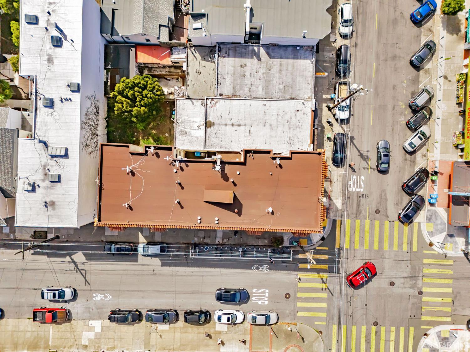 Detail Gallery Image 36 of 46 For 2201 Clement St, San Francisco,  CA 94121 - – Beds | – Baths