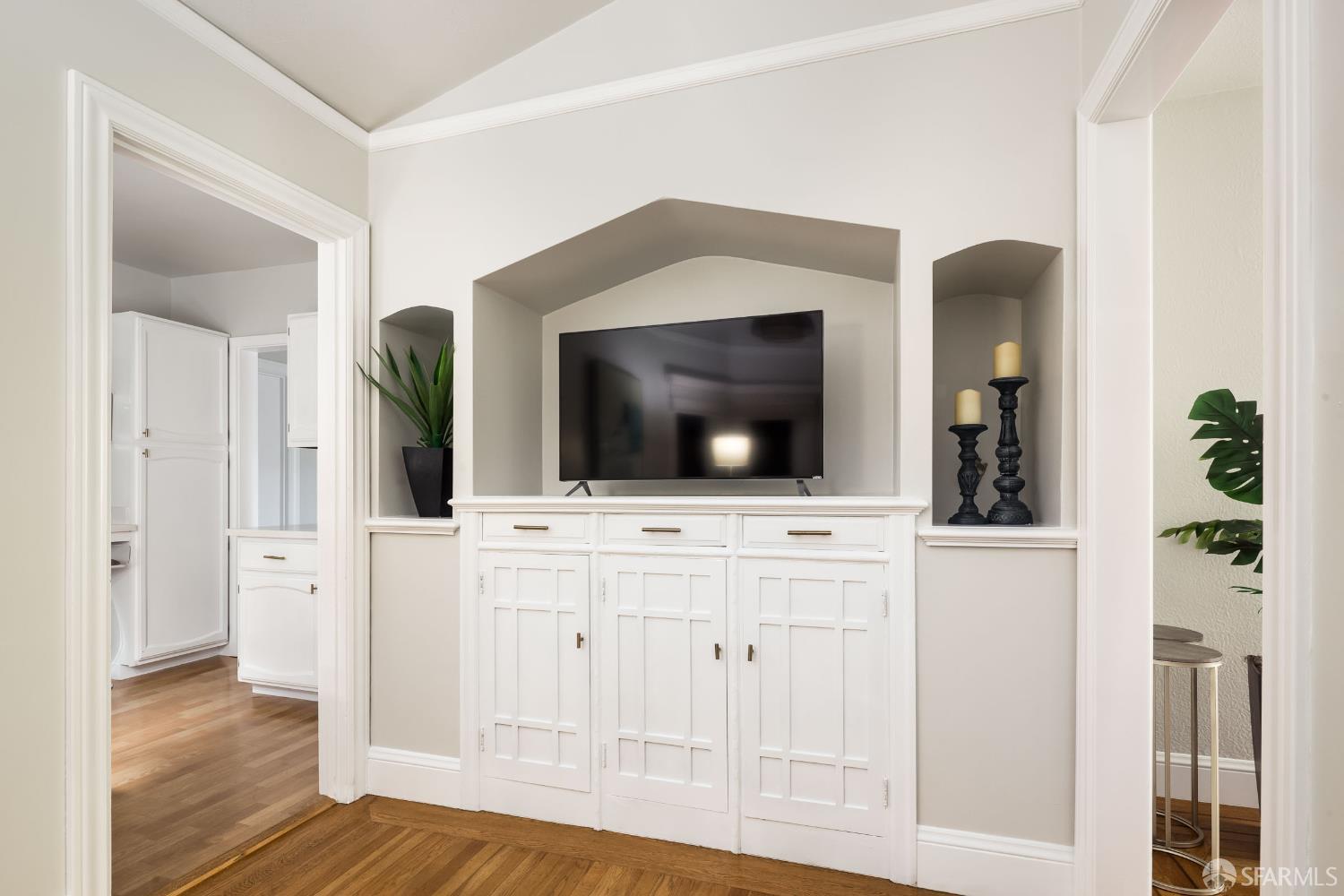 Detail Gallery Image 11 of 28 For 245 Westgate Dr, San Francisco,  CA 94127 - 3 Beds | 2 Baths