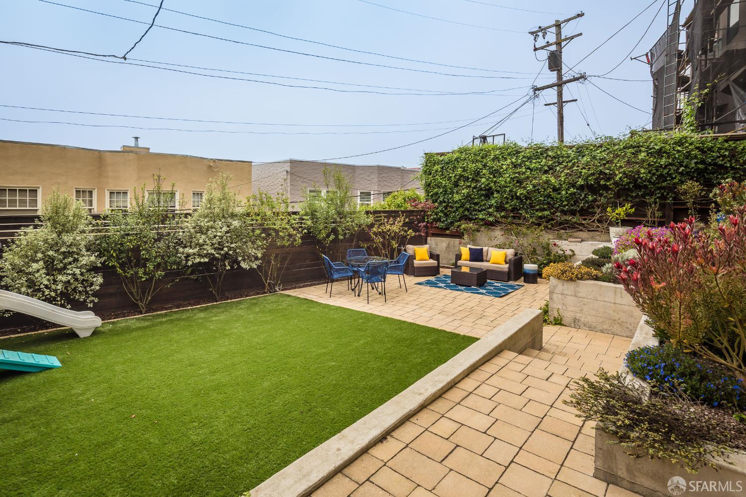 Detail Gallery Image 2 of 28 For 245 Westgate Dr, San Francisco,  CA 94127 - 3 Beds | 2 Baths