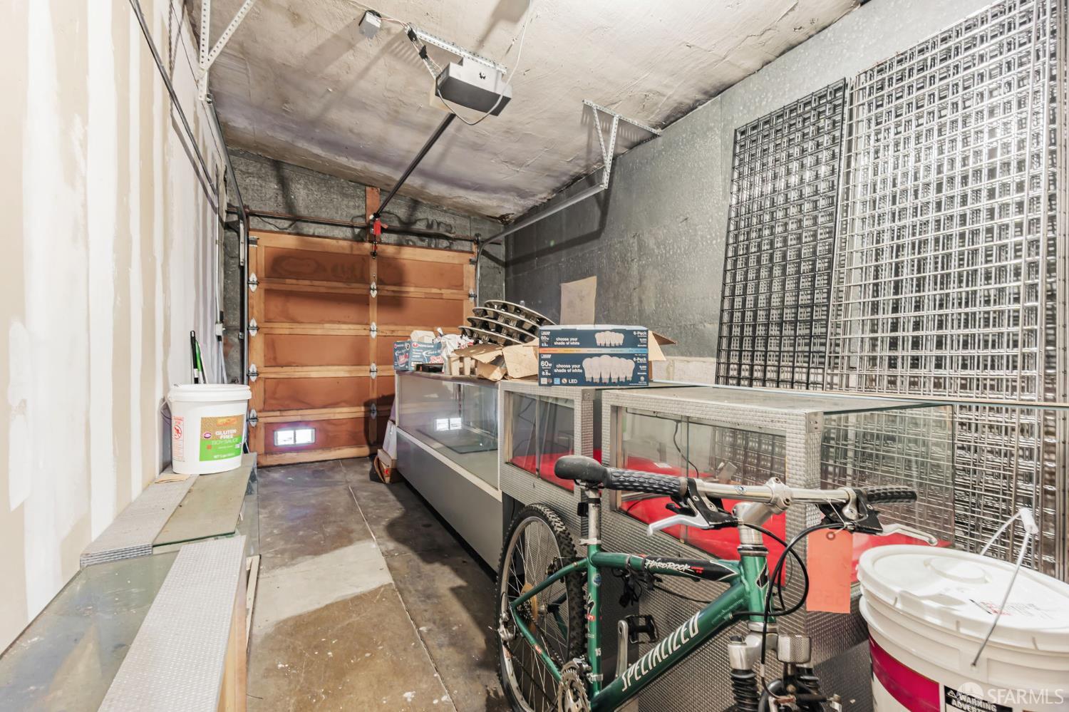 Detail Gallery Image 25 of 46 For 2201 Clement St, San Francisco,  CA 94121 - – Beds | – Baths