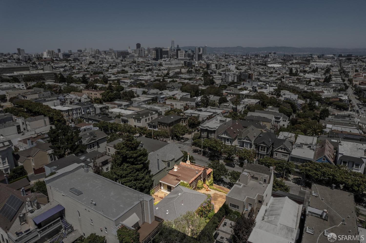 Detail Gallery Image 13 of 20 For 260 Castro St, San Francisco,  CA 94114 - 2 Beds | 1 Baths