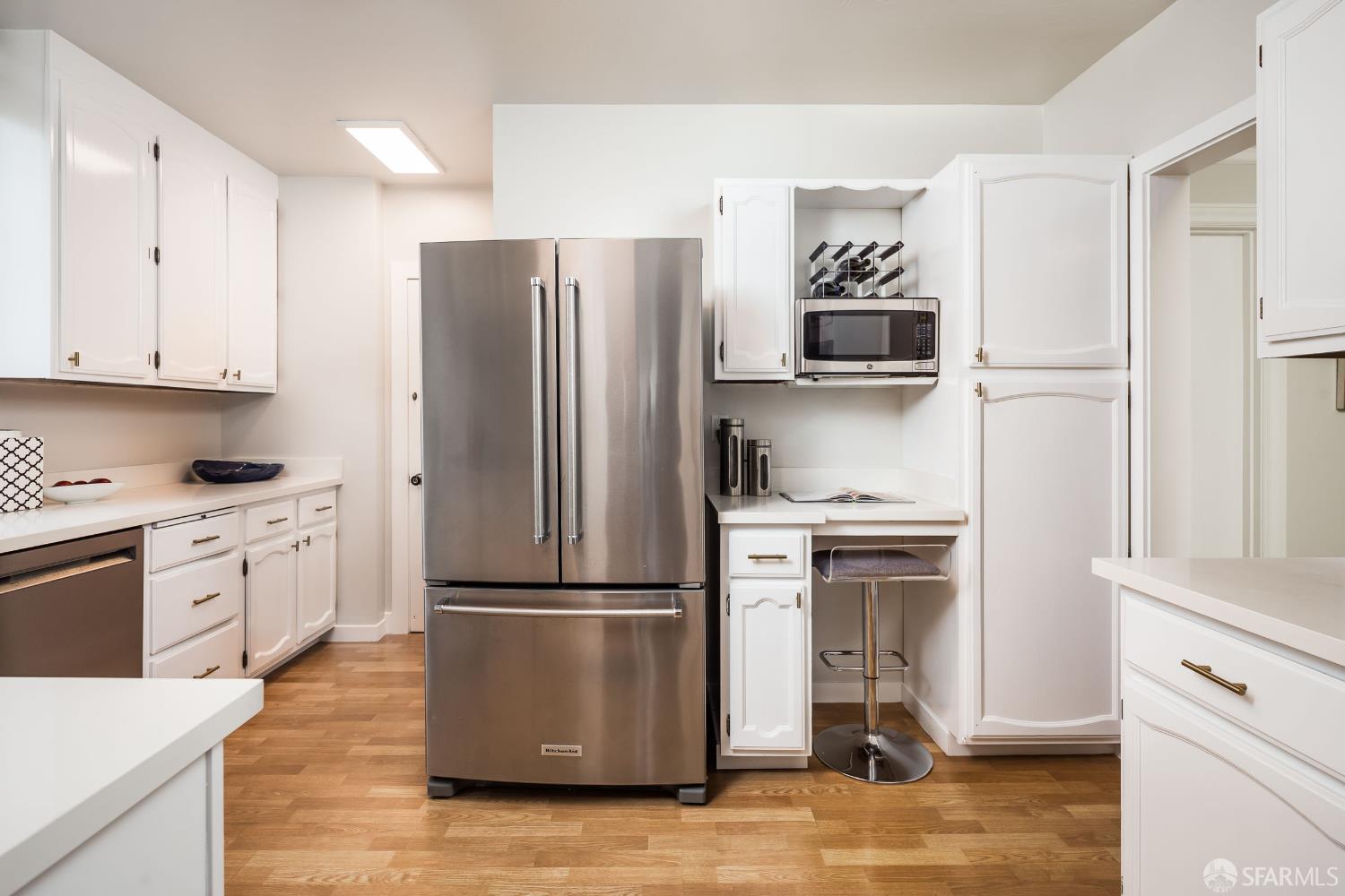 Detail Gallery Image 7 of 28 For 245 Westgate Dr, San Francisco,  CA 94127 - 3 Beds | 2 Baths