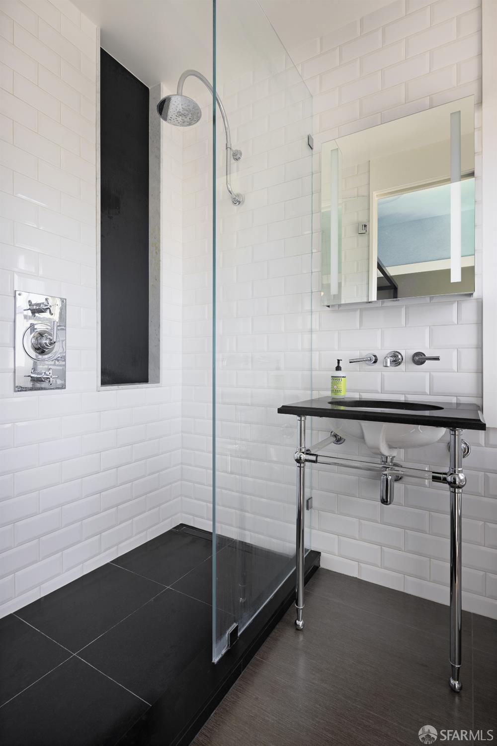 Detail Gallery Image 14 of 16 For 145 Buchanan St, San Francisco,  CA 94102 - 2 Beds | 2 Baths
