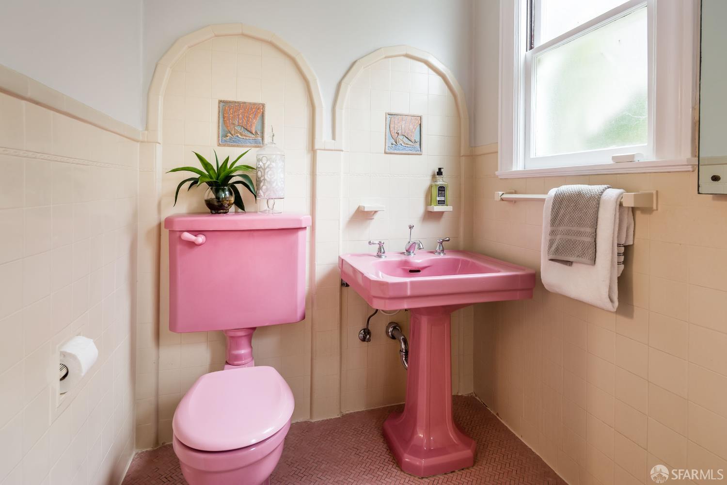 Detail Gallery Image 15 of 28 For 245 Westgate Dr, San Francisco,  CA 94127 - 3 Beds | 2 Baths