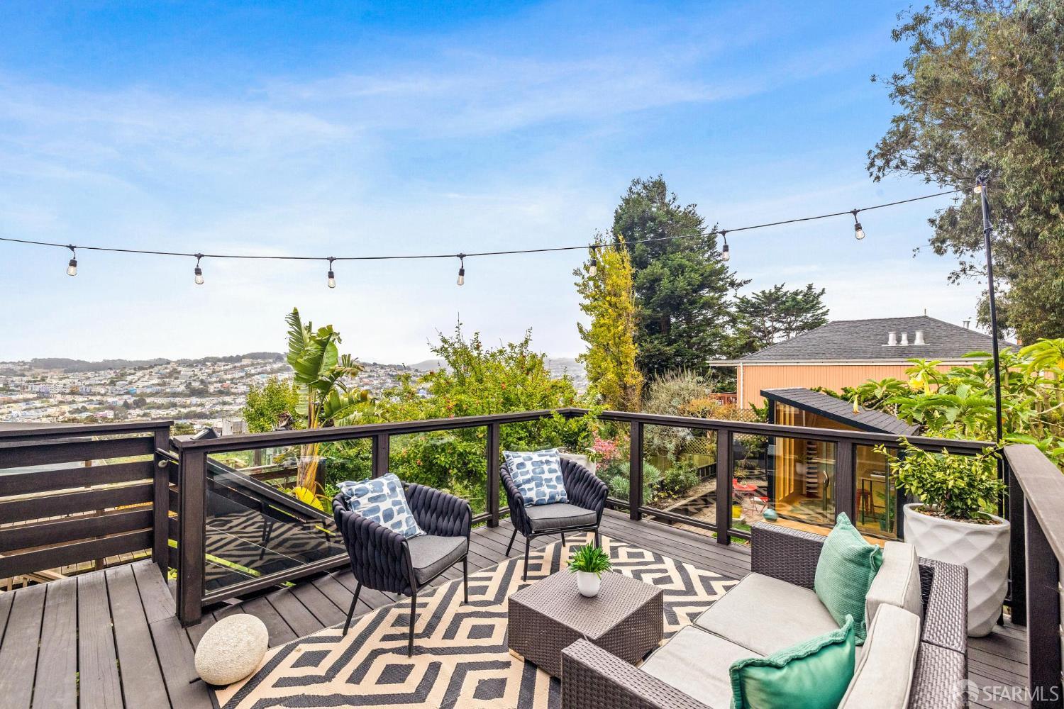 Detail Gallery Image 29 of 61 For 8 Mateo St, San Francisco,  CA 94131 - 3 Beds | 2/1 Baths