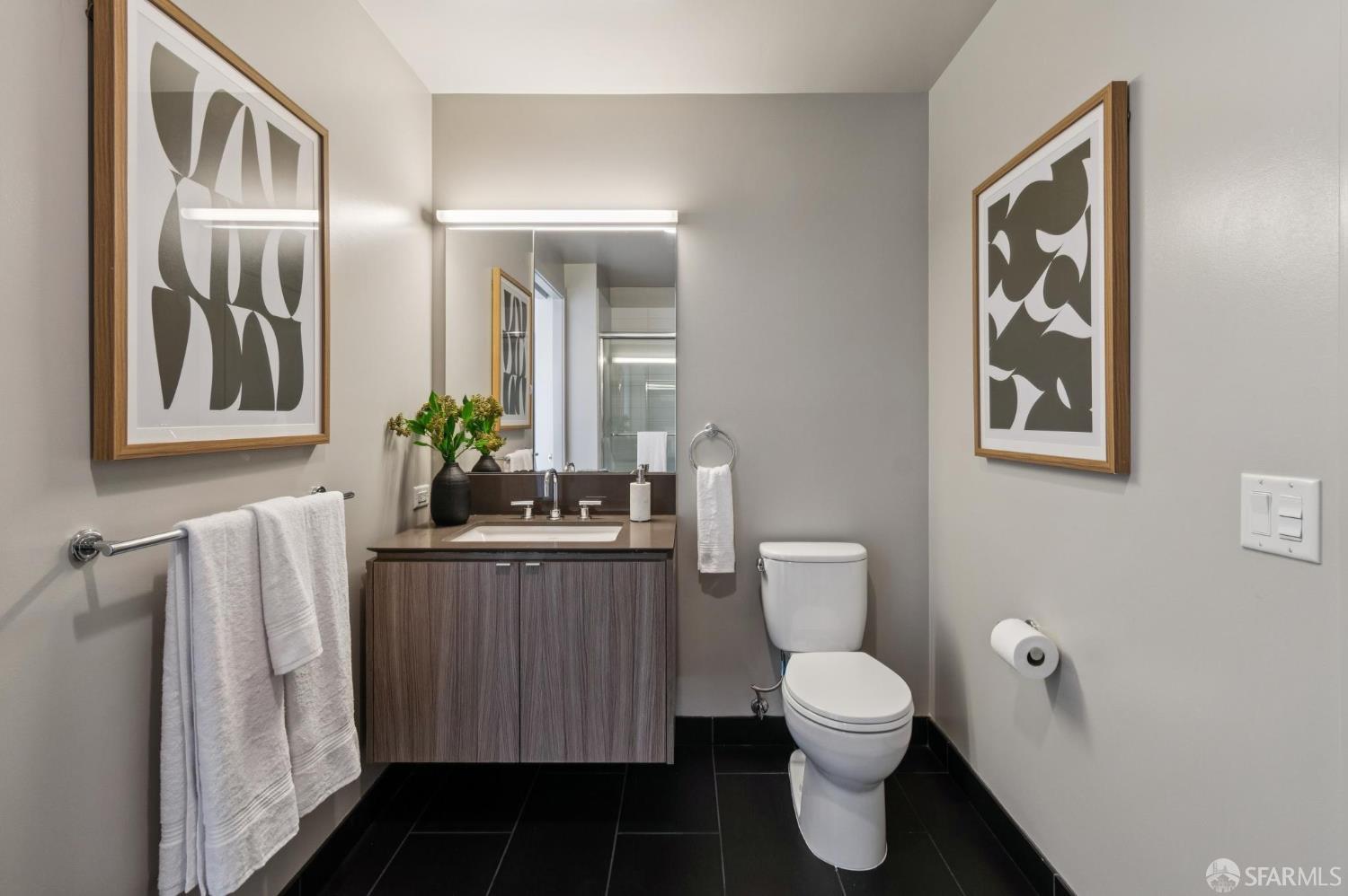 Photo #12: 425075874 Listing: Photo #12