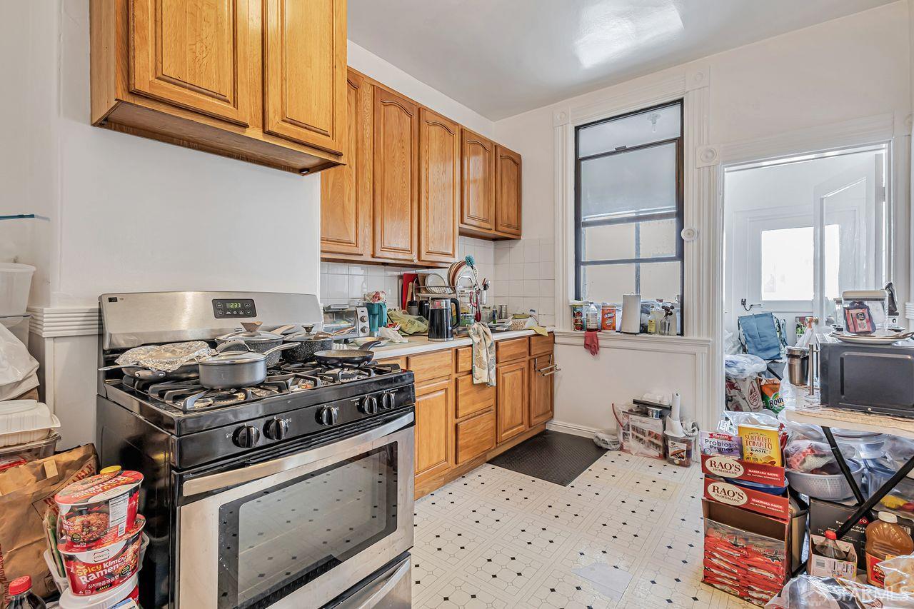 Detail Gallery Image 7 of 17 For 334 4th Ave, San Francisco,  CA 94118 - – Beds | – Baths