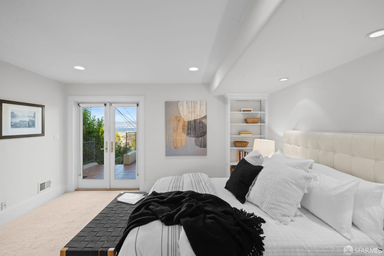 Detail Gallery Image 55 of 73 For 2341 Leavenworth St, San Francisco,  CA 94133 - 4 Beds | 4 Baths