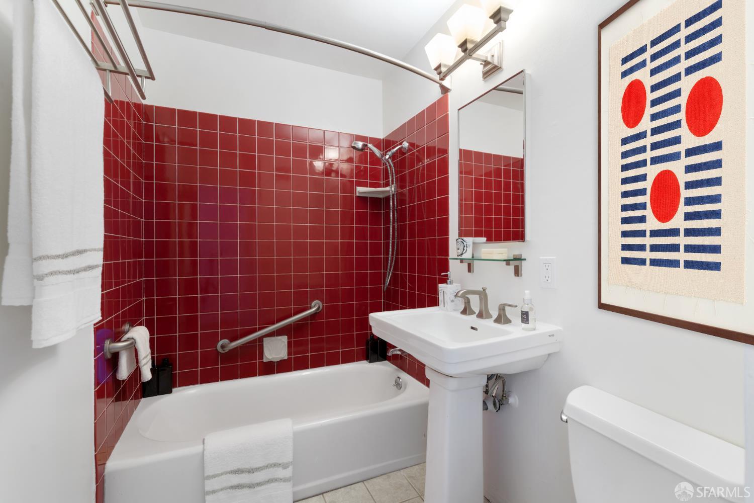 Photo #18: 425074672 Listing: Photo #18