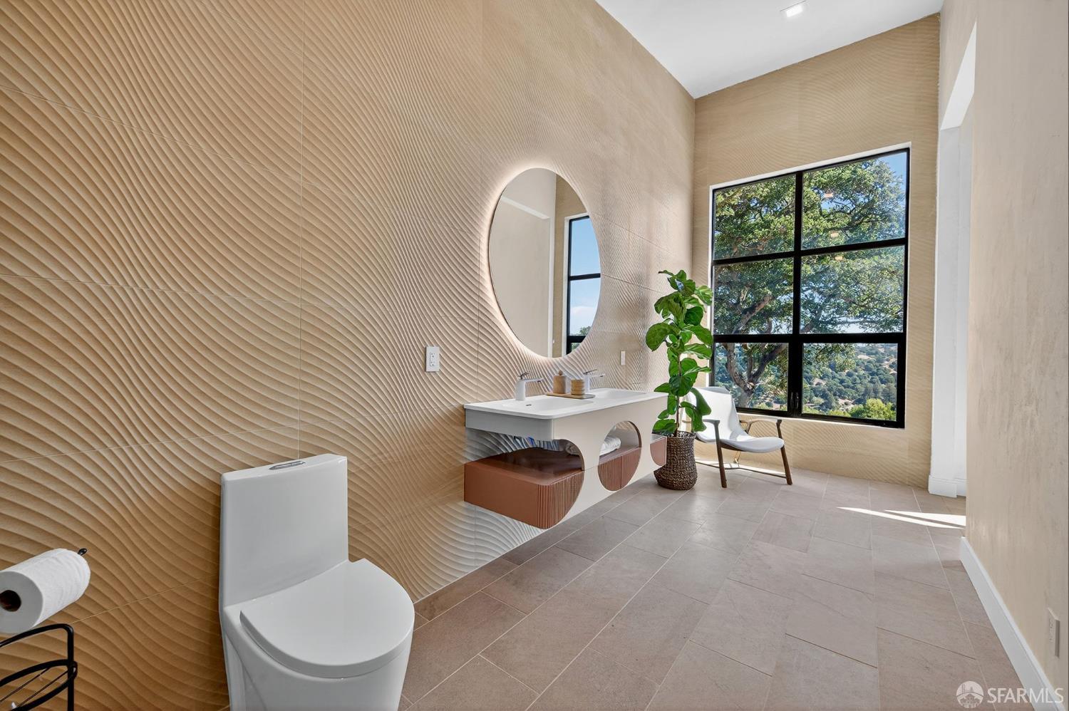 Detail Gallery Image 13 of 31 For 205 Crestview Dr, Orinda,  CA 94563 - 6 Beds | 6/1 Baths