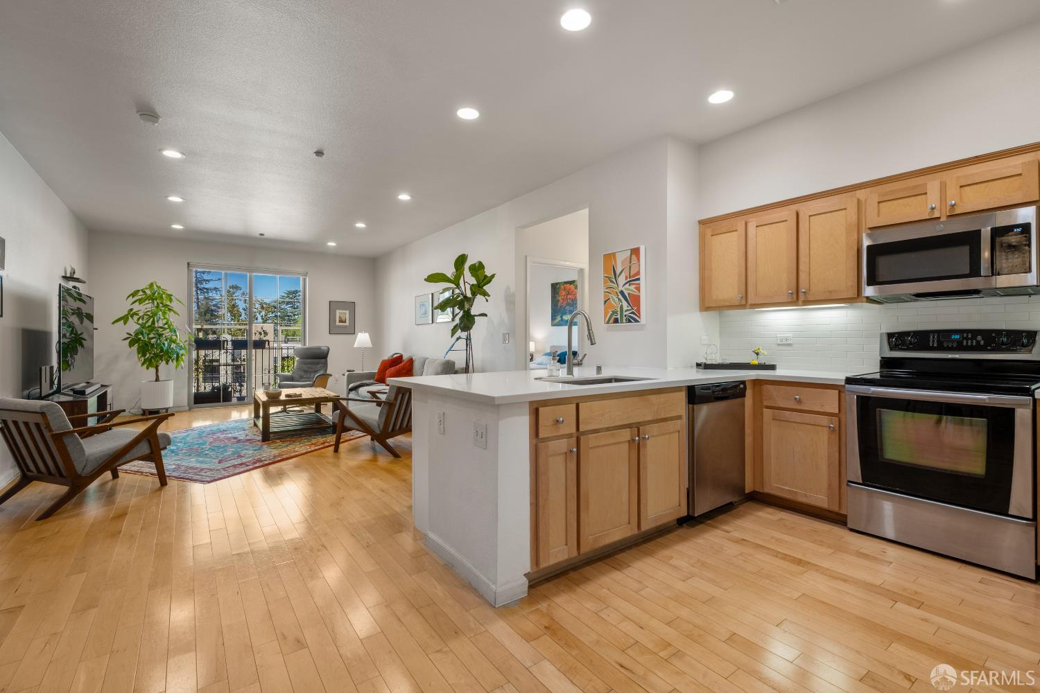 Detail Gallery Image 2 of 45 For 21 N 2nd St #306,  Campbell,  CA 95008 - 2 Beds | 2 Baths