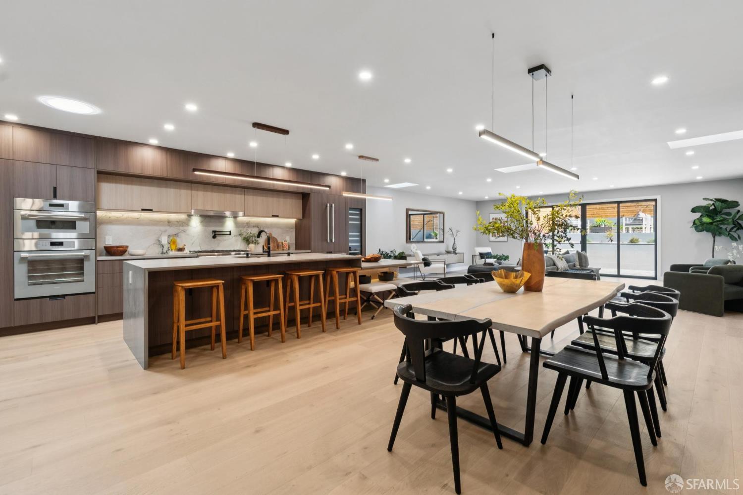 Detail Gallery Image 33 of 99 For 2042 23rd Ave, San Francisco,  CA 94116 - 3 Beds | 3/1 Baths