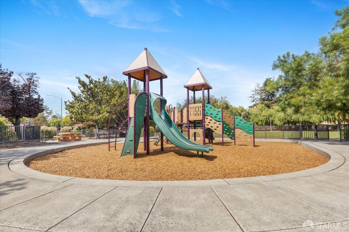 Detail Gallery Image 43 of 51 For 1287 Marcello Dr, San Jose,  CA 95131 - 1 Beds | 1/1 Baths