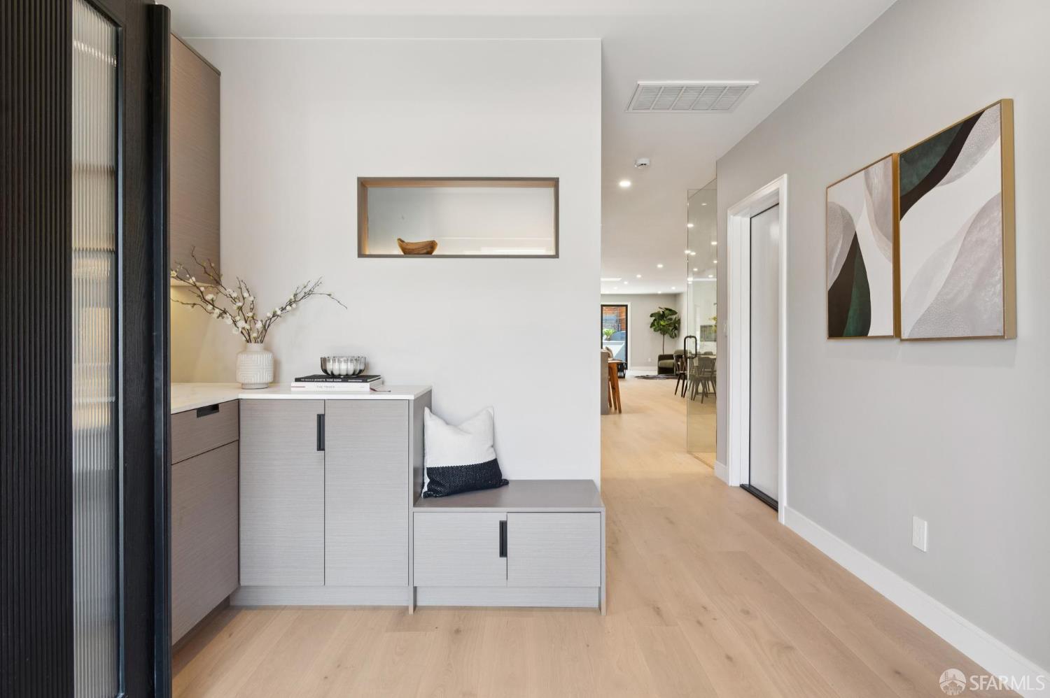 Detail Gallery Image 4 of 99 For 2042 23rd Ave, San Francisco,  CA 94116 - 3 Beds | 3/1 Baths