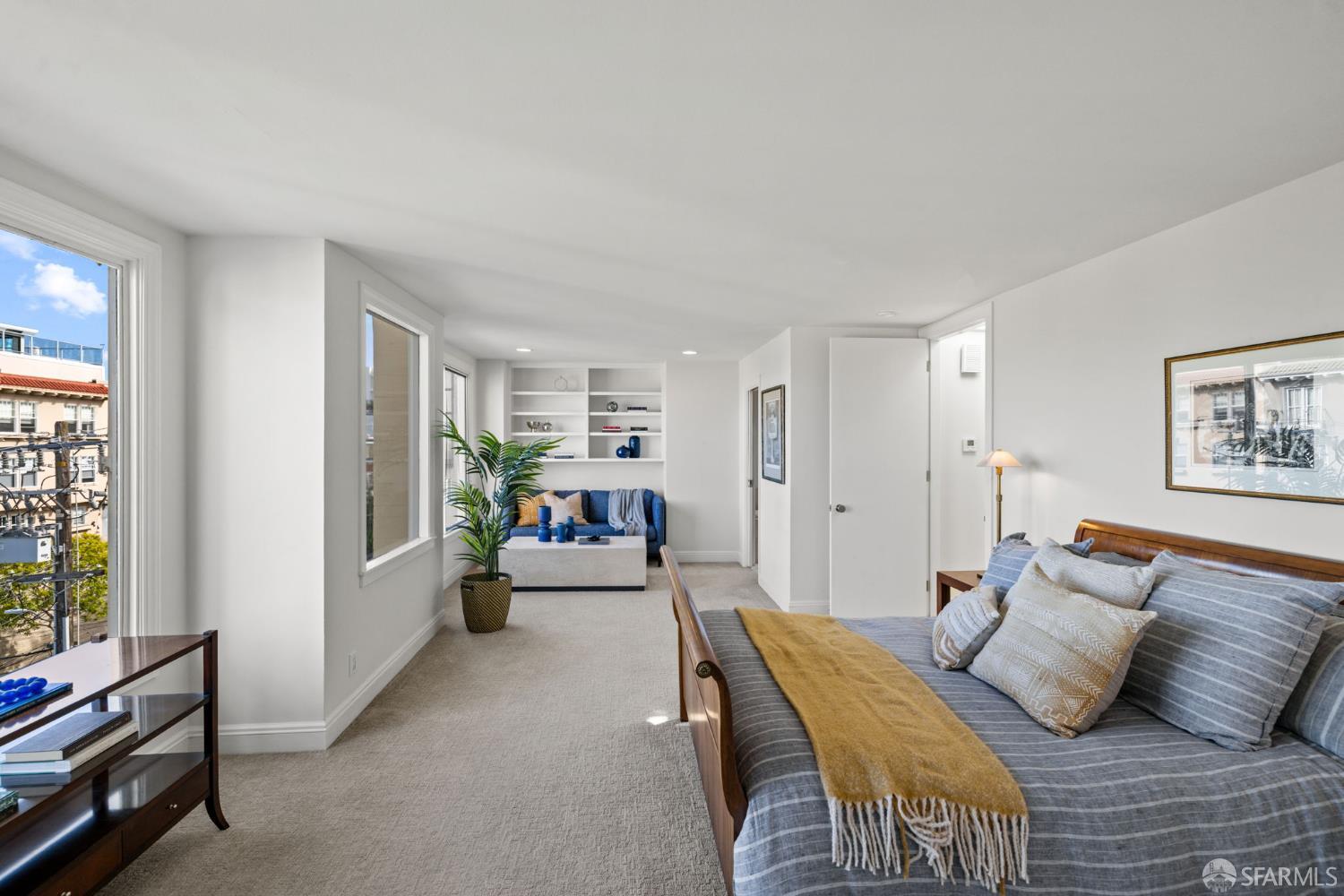 Detail Gallery Image 37 of 73 For 2341 Leavenworth St, San Francisco,  CA 94133 - 4 Beds | 4 Baths