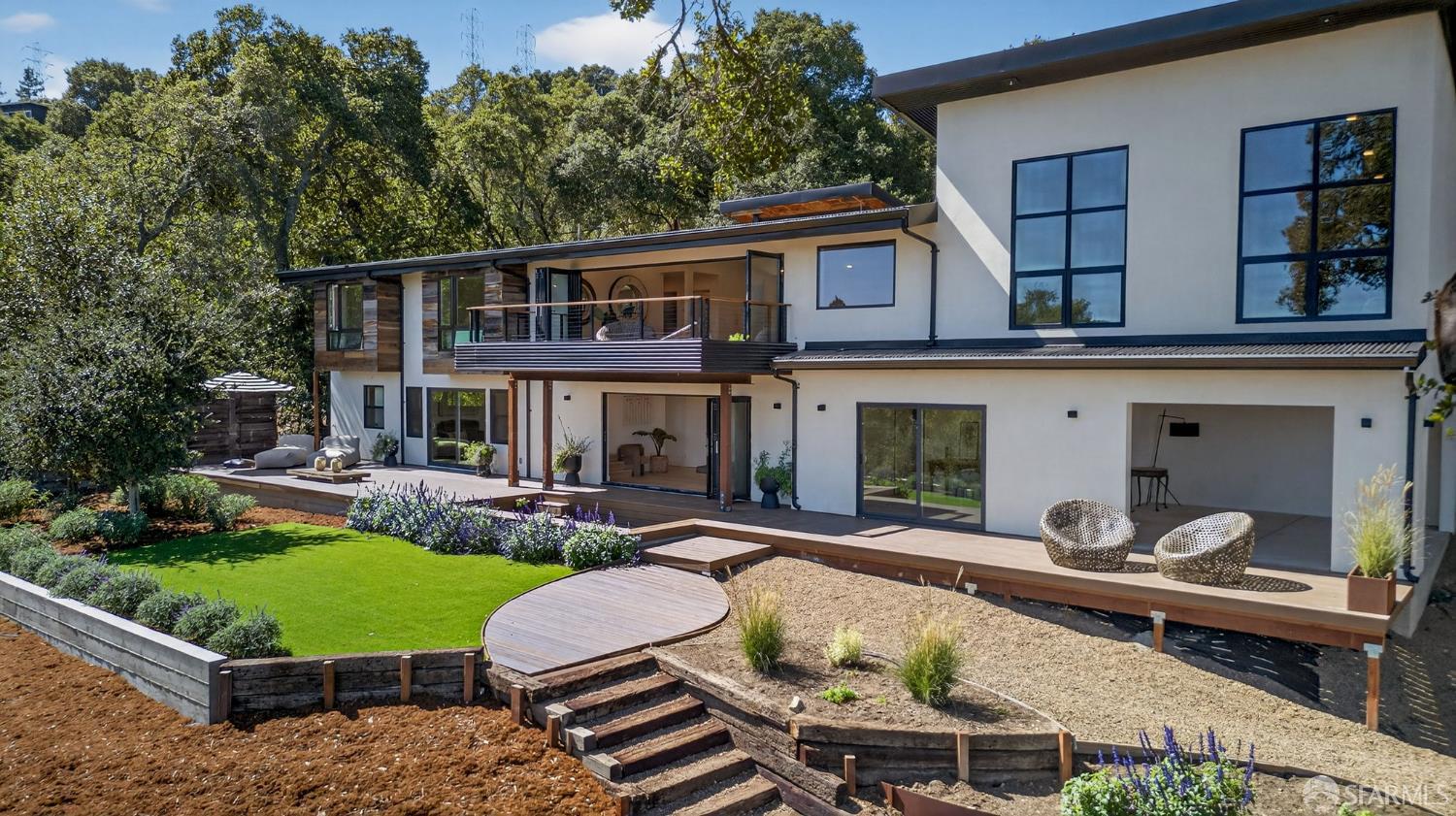 Detail Gallery Image 28 of 31 For 205 Crestview Dr, Orinda,  CA 94563 - 6 Beds | 6/1 Baths