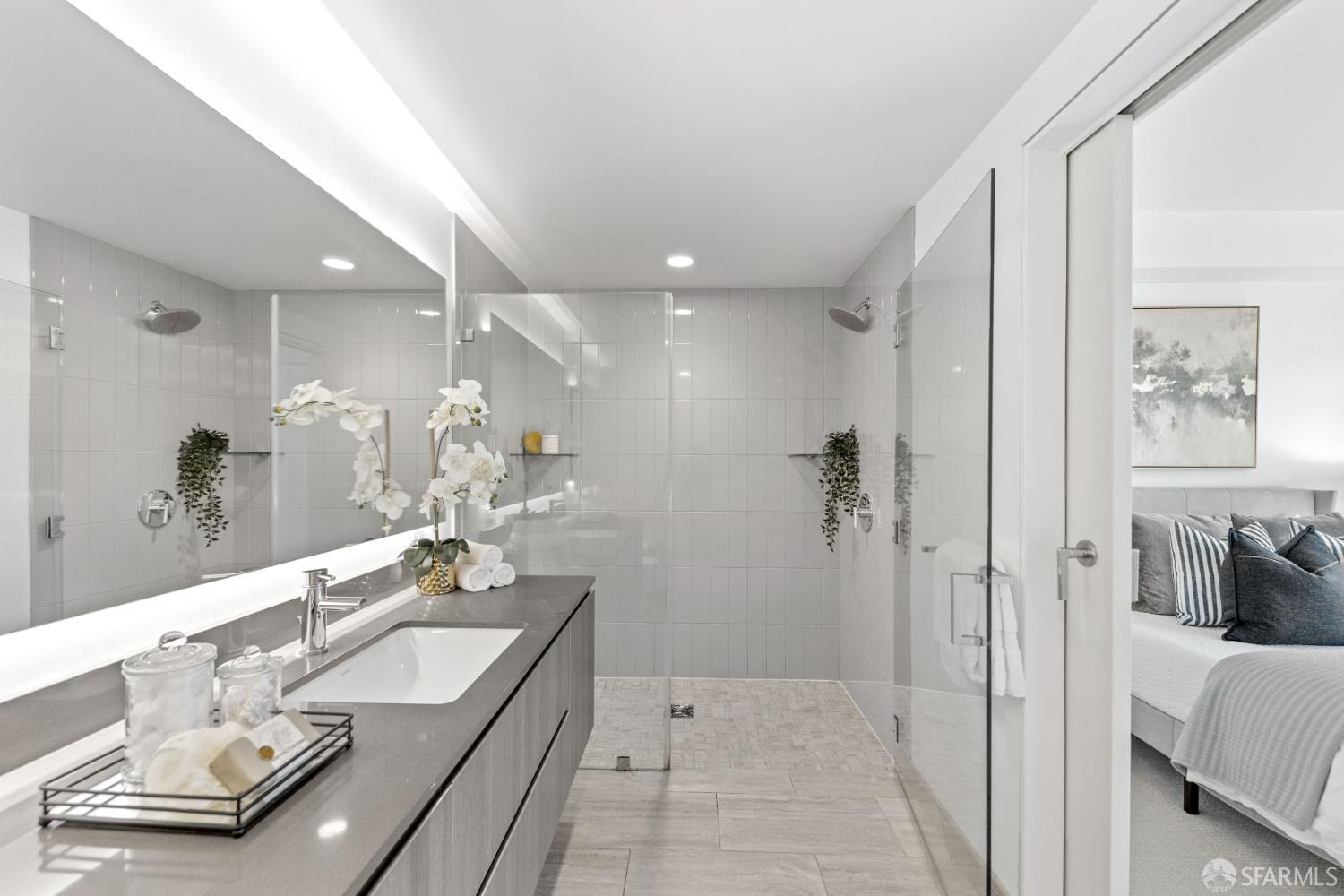 Photo #11: 425059640 Listing: Photo #11